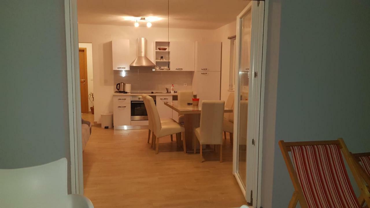 Apartment Adam Zavalatica Bagian luar foto
